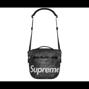 Supreme Waterproof Reflective Speckled Shoulderbag